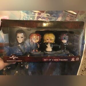 Universal horror classics set of 4 mini figures Halloween,Chucky,they live-NEW